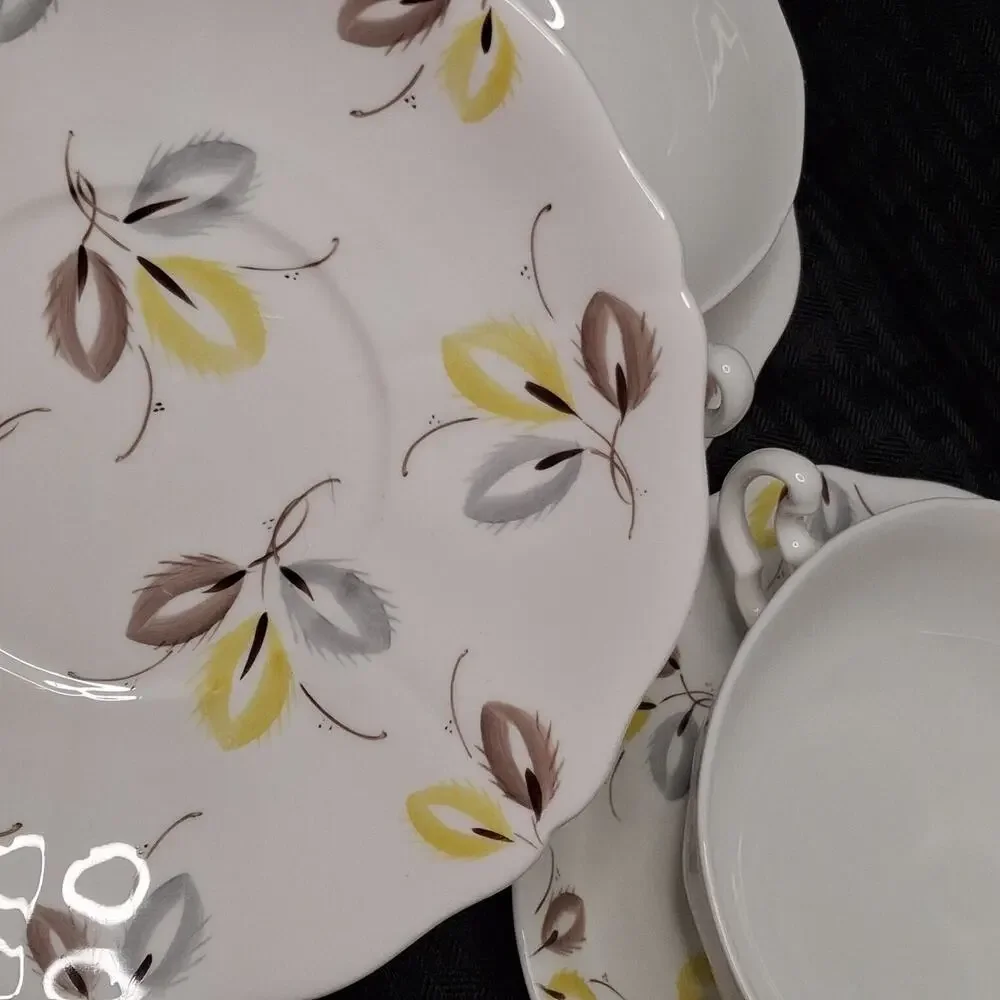 ADDERLEY Fine Bone China England-Carnival 4 Sets Flat Cream Soup Bowl and Saucer